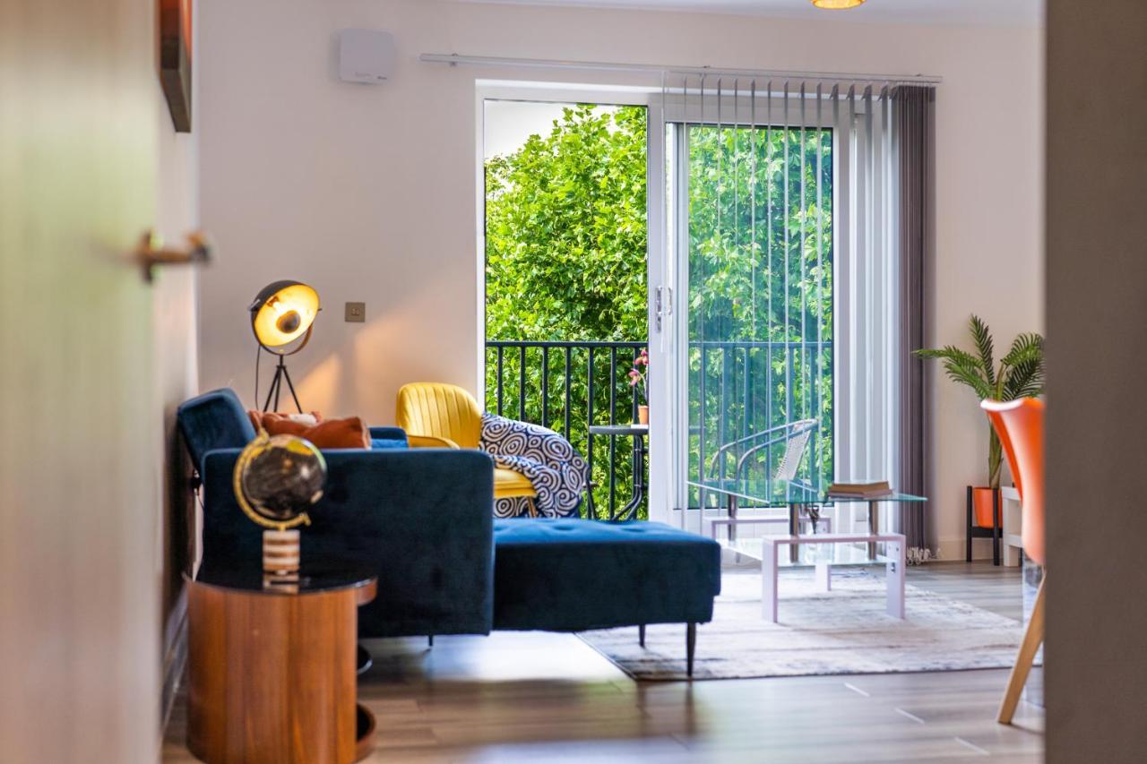 Ashview 8 - Heathrow - Business - Free Parking Apartment Staines-upon-Thames Ngoại thất bức ảnh